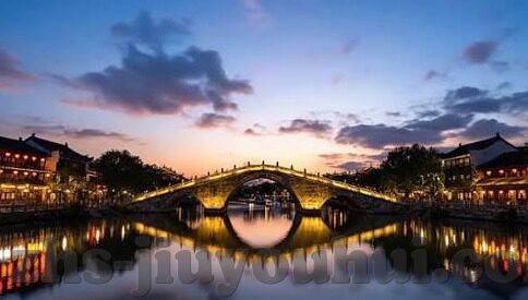 梅西c罗内马尔世界杯-梅西、C罗与内马尔，世界杯舞台上的璀璨星光
